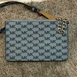 MK FANNY BAG